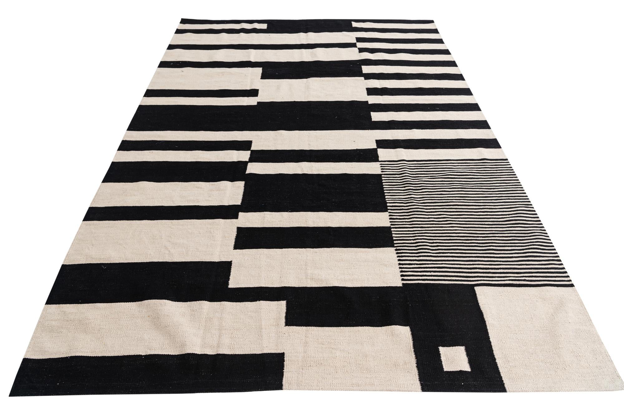 6' 7 x 8' 7 Hand Woven Kilim Modern Wool Rug