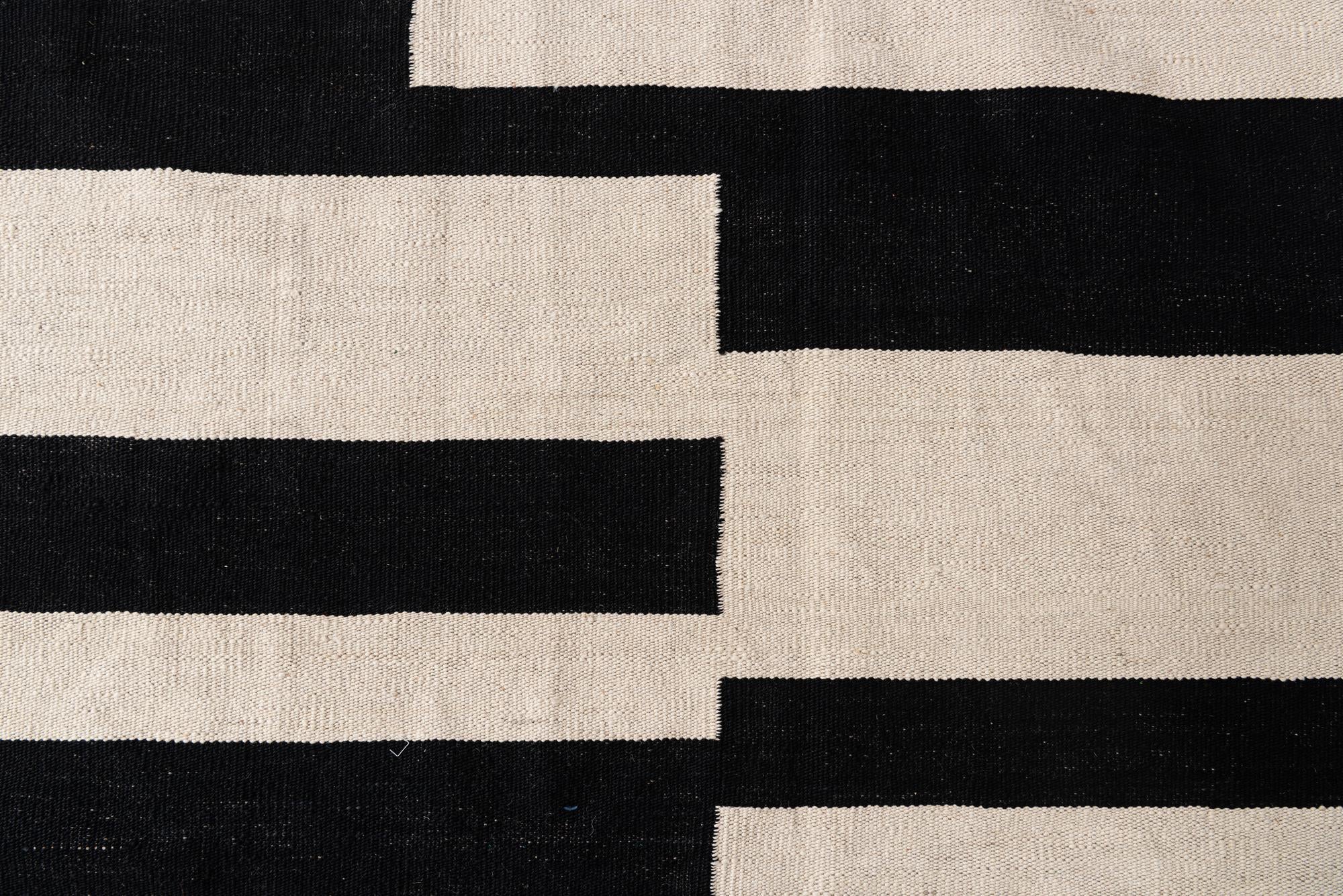 6' 7 x 8' 7 Hand Woven Kilim Modern Wool Rug