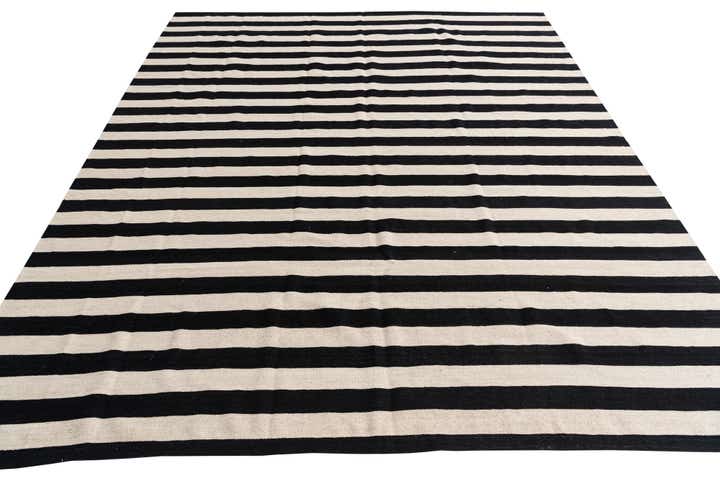 8' 4 x 9' 9 Hand Woven Kilim Modern Wool Rug