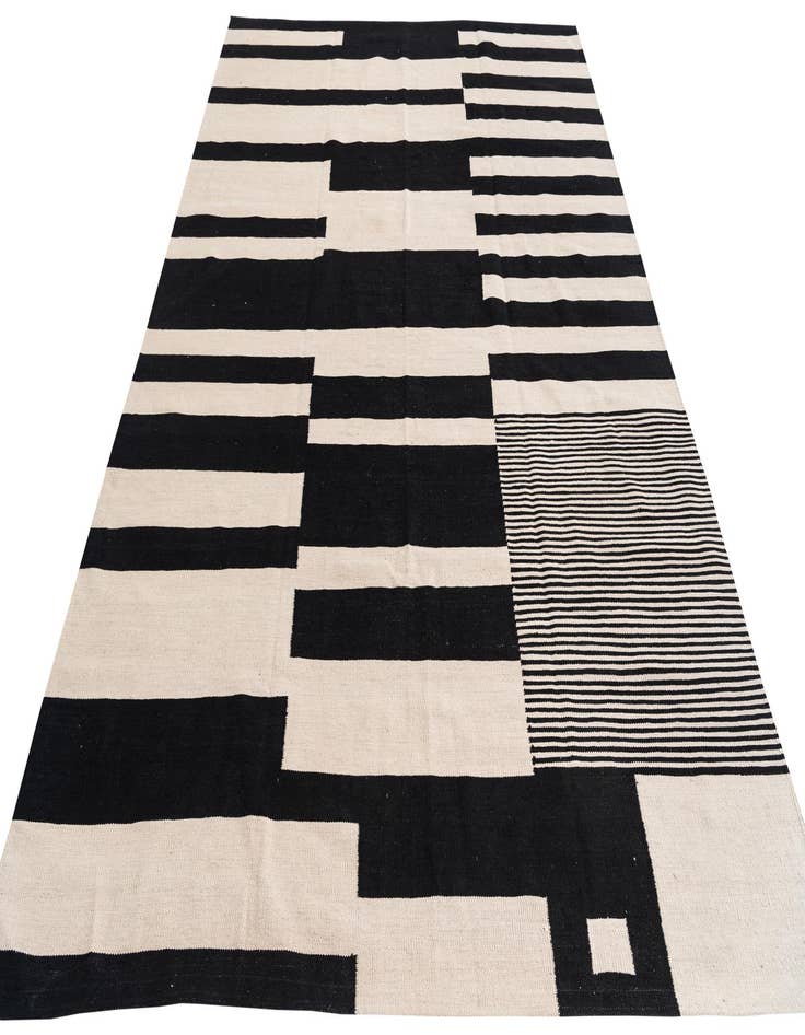 Detail image of 6' 9 x 9' 8  Hand Woven Kilim Modern Wool Rug