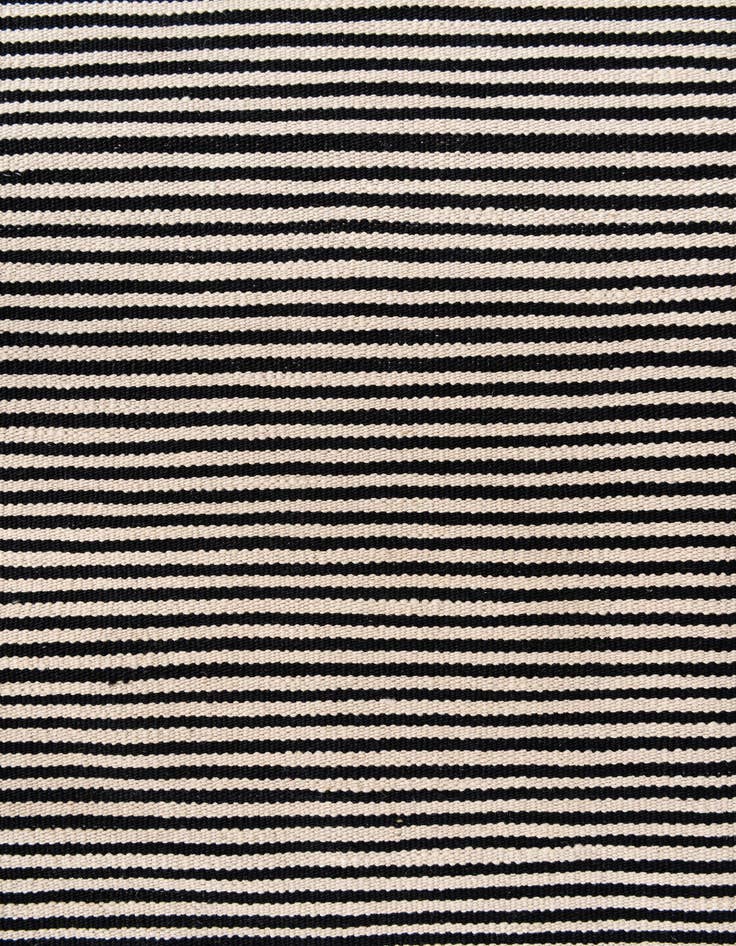 Detail image of 6' 9 x 9' 8  Hand Woven Kilim Modern Wool Rug