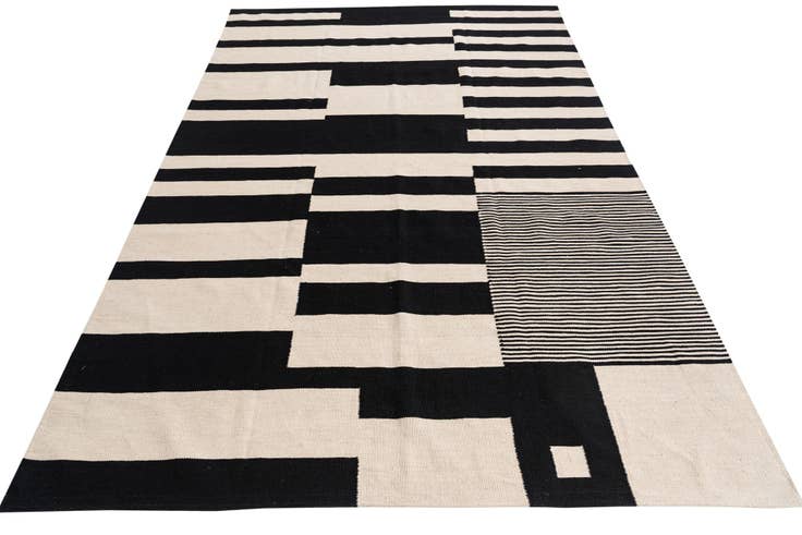 Detail image of 6' 7 x 9' 10 Hand Woven Kilim Modern Wool Rug