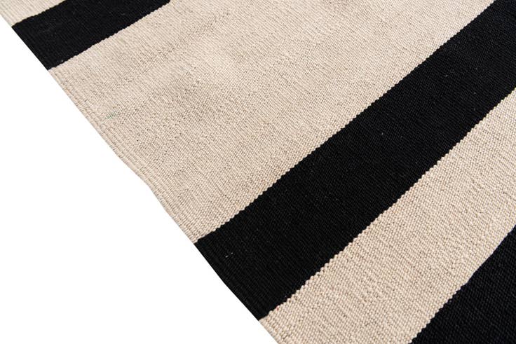 Detail image of 6' 7 x 9' 10 Hand Woven Kilim Modern Wool Rug