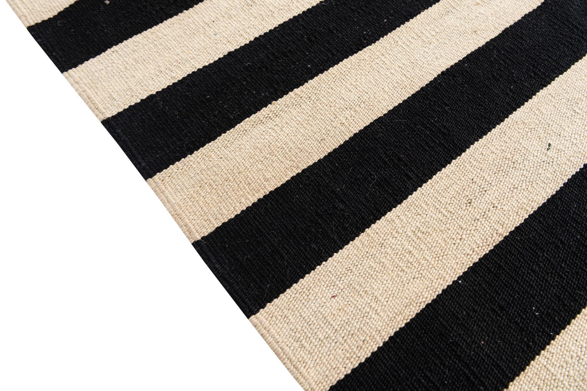 6' 9 x 9' 9 Hand Woven Kilim Modern Wool Rug