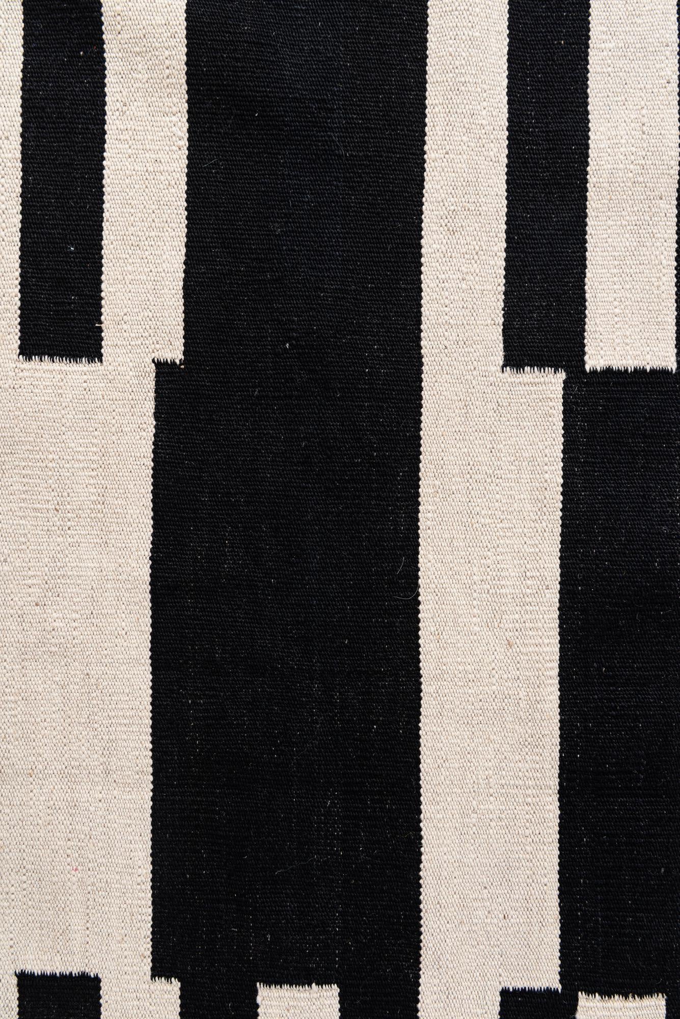 4' 8 x 6' 6 Hand Woven Kilim Modern Wool Rug