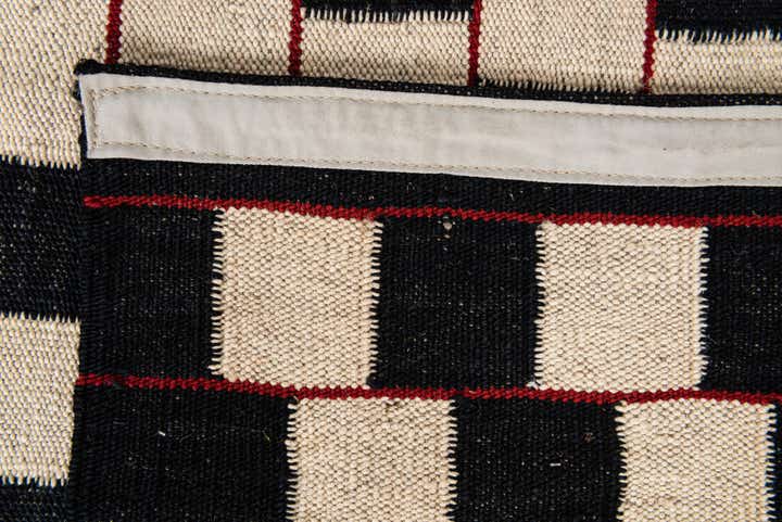 5' 1 x 6' 2 Hand Woven Kilim Modern Wool Rug