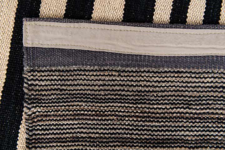 4' 8 x 6' 3 Hand Woven Kilim Modern Wool Rug