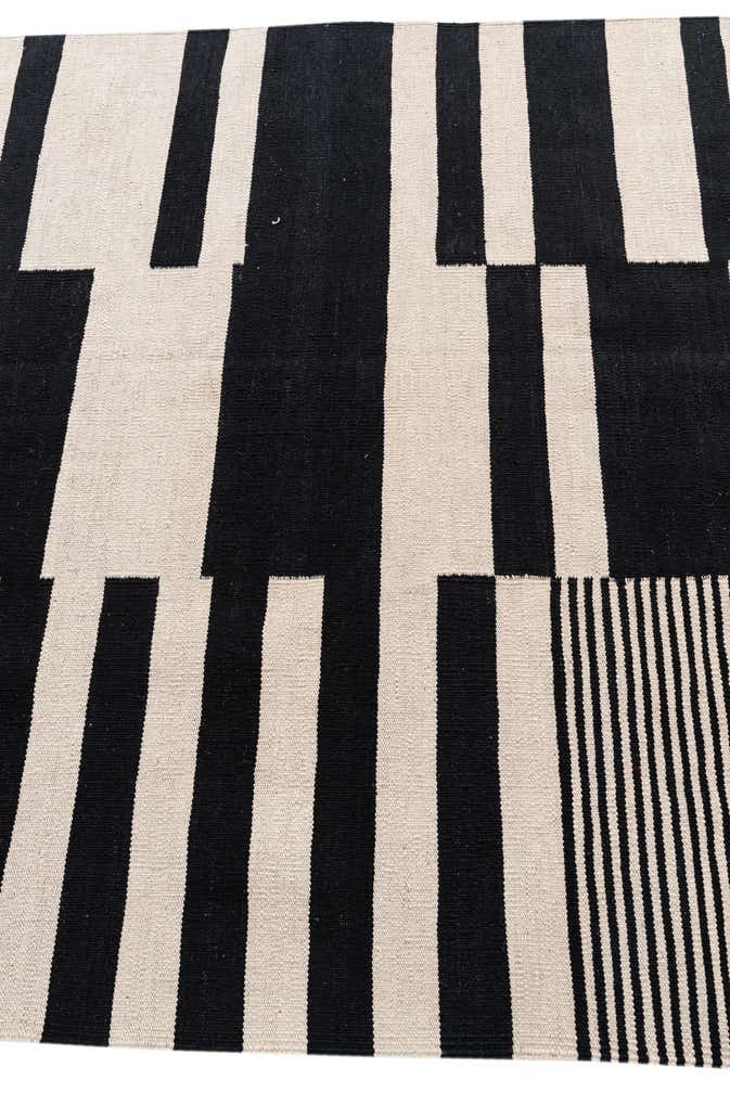 4' 8 x 6' 7 Hand Woven Kilim Modern Wool Rug