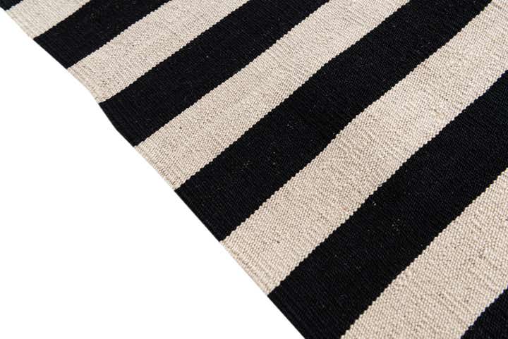 4' 8 x 6' 7 Hand Woven Kilim Modern Wool Rug