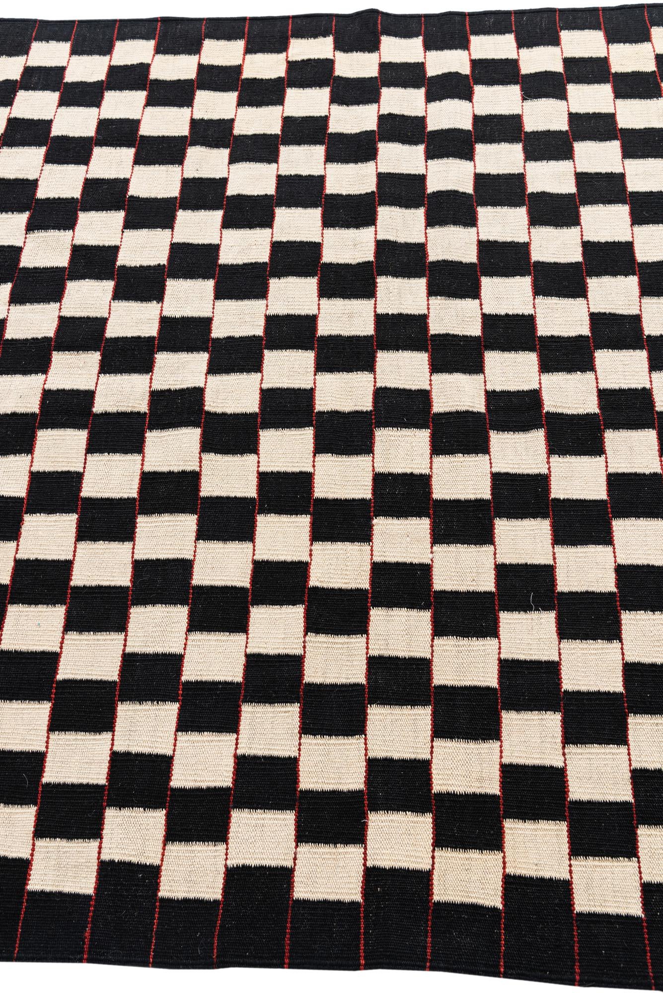 4' 9 x 6' 7 Hand Woven Kilim Modern Wool Rug