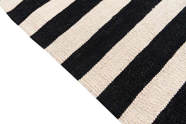 4' 3 x 5' 10 Hand Woven Kilim Modern Wool Rug