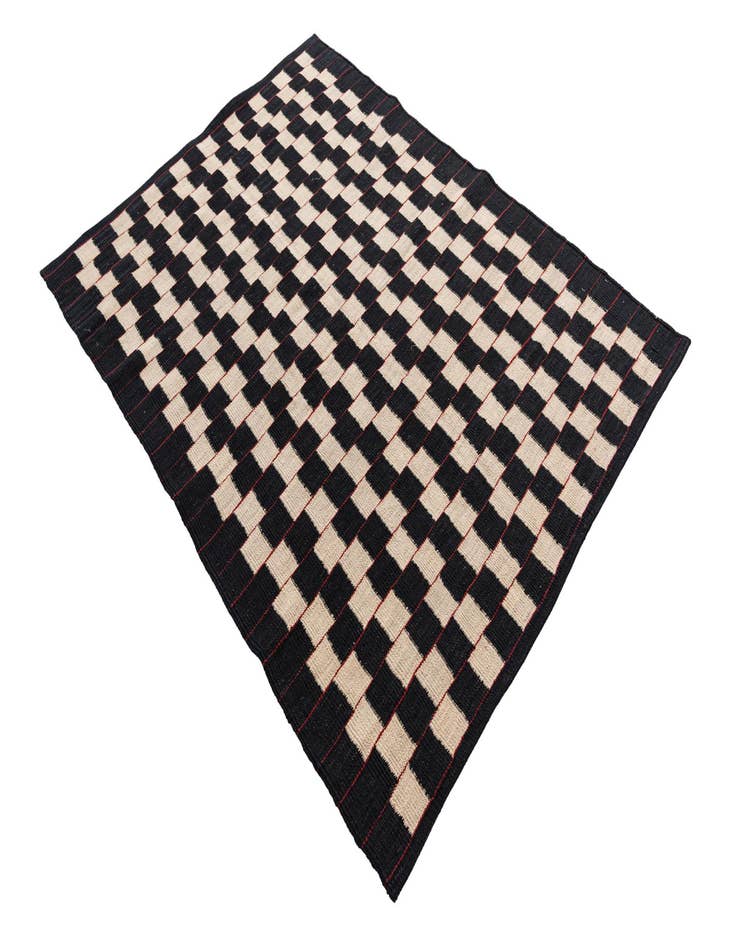 Detail image of 4' 3 x 5' 7  Hand Woven Kilim Modern Wool Rug