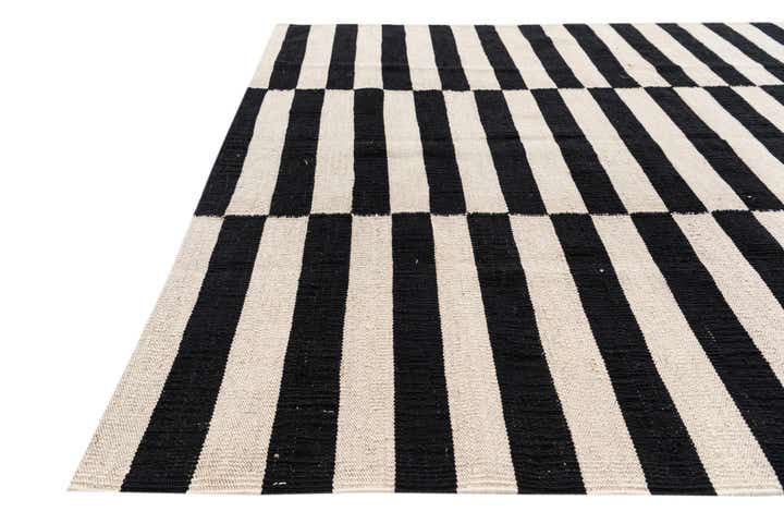 4' 3 x 5' 10 Hand Woven Kilim Modern Wool Rug