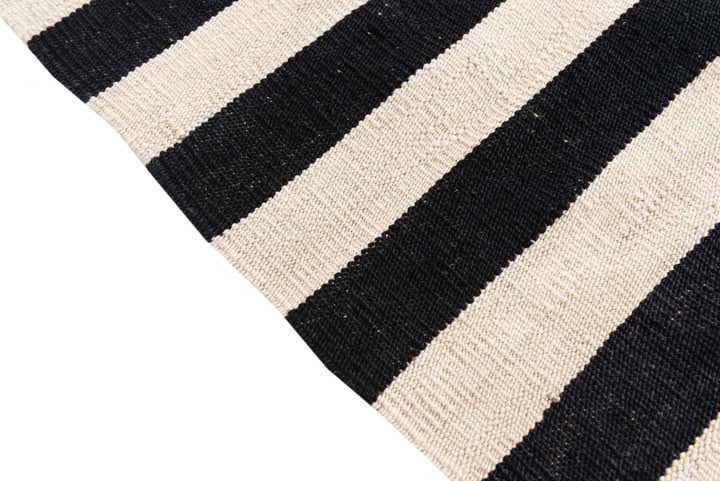 4' 2 x 6' Hand Woven Kilim Modern Wool Rug