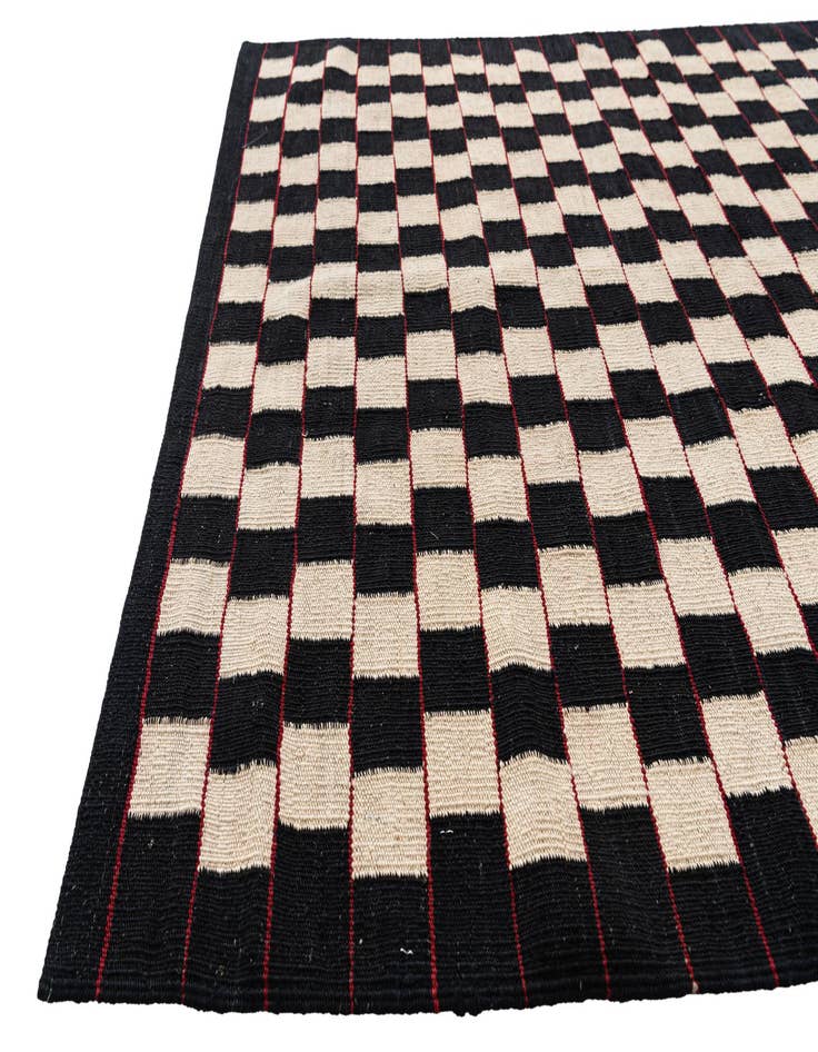 Detail image of 4' 2 x 5' 9  Hand Woven Kilim Modern Wool Rug