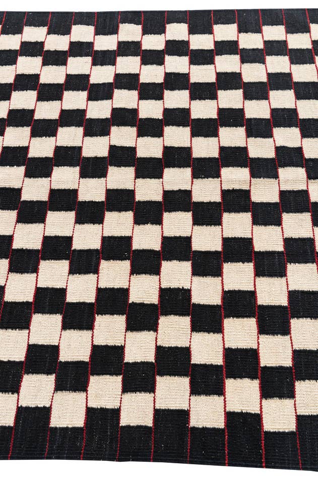 Detail image of 4' 2 x 5' 9 Hand Woven Kilim Modern Wool Rug