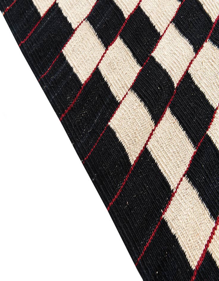 Detail image of 4' 2 x 5' 9  Hand Woven Kilim Modern Wool Rug