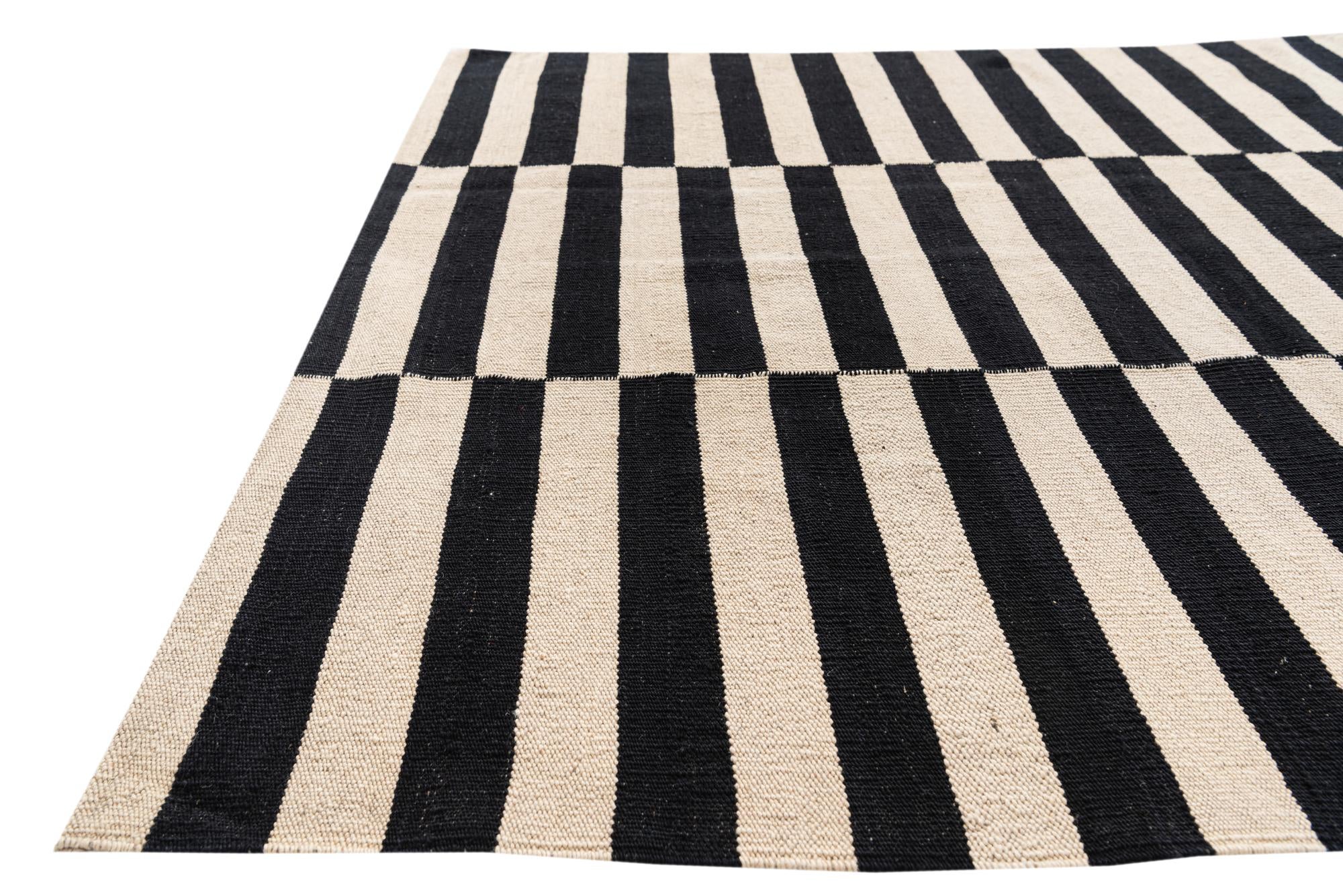 4' 3 x 5' 8 Hand Woven Kilim Modern Wool Rug