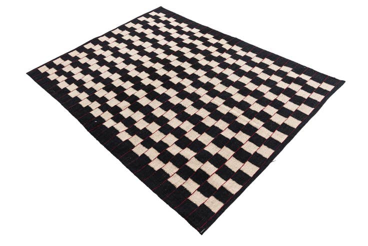 Detail image of 4' 4 x 5' 8 Hand Woven Kilim Modern Wool Rug