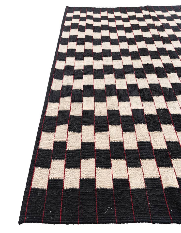 Detail image of 4' 4 x 5' 8  Hand Woven Kilim Modern Wool Rug