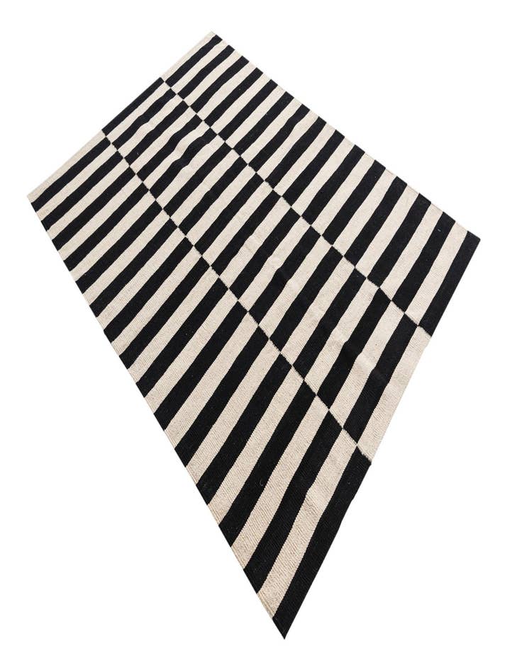 Detail image of 4' 2 x 6'  Hand Woven Kilim Modern Wool Rug