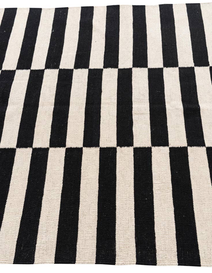 Detail image of 4' 2 x 6'  Hand Woven Kilim Modern Wool Rug