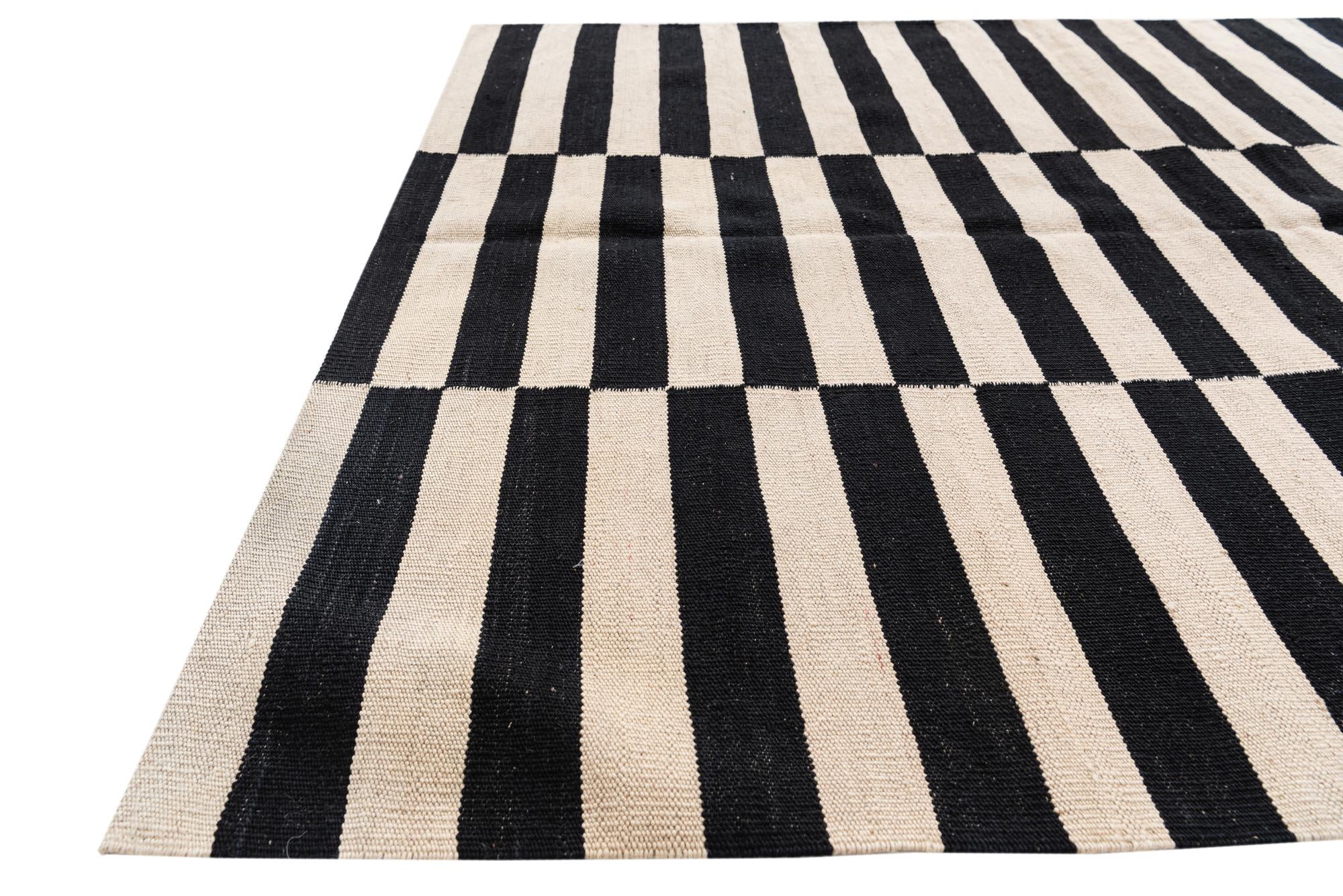 4' x 5' 8 Hand Woven Kilim Modern Wool Rug
