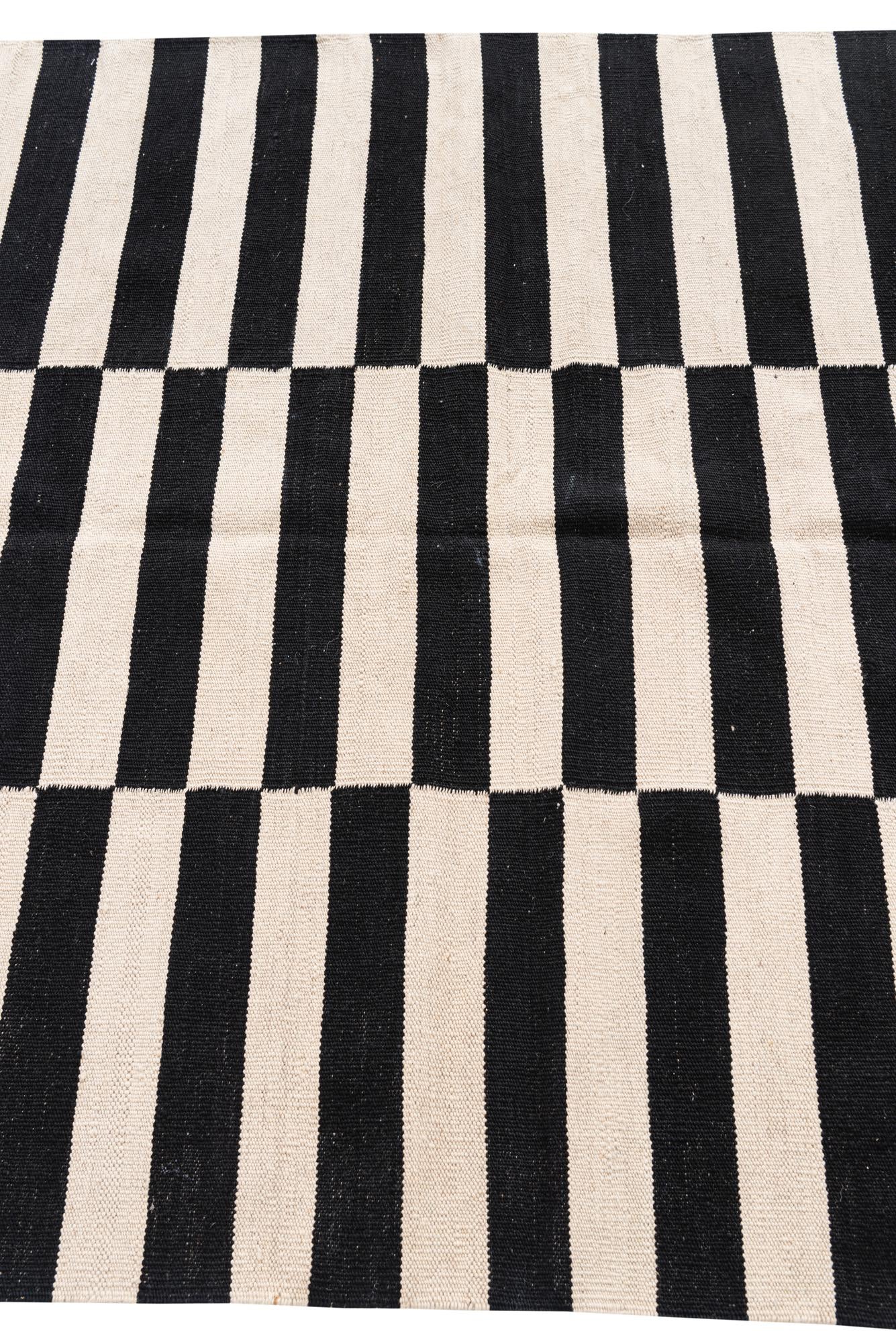 4' x 5' 8 Hand Woven Kilim Modern Wool Rug