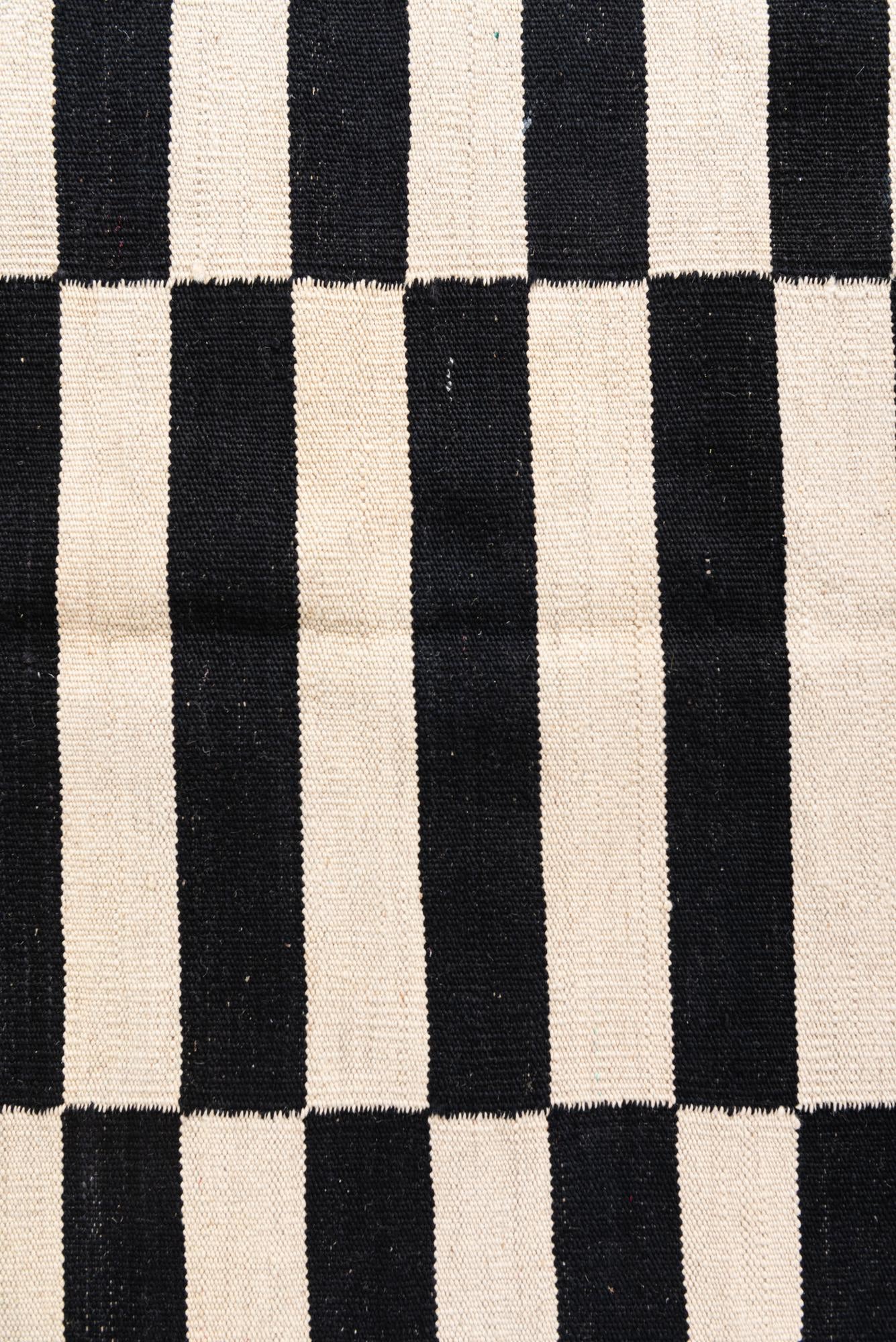 4' x 5' 8 Hand Woven Kilim Modern Wool Rug
