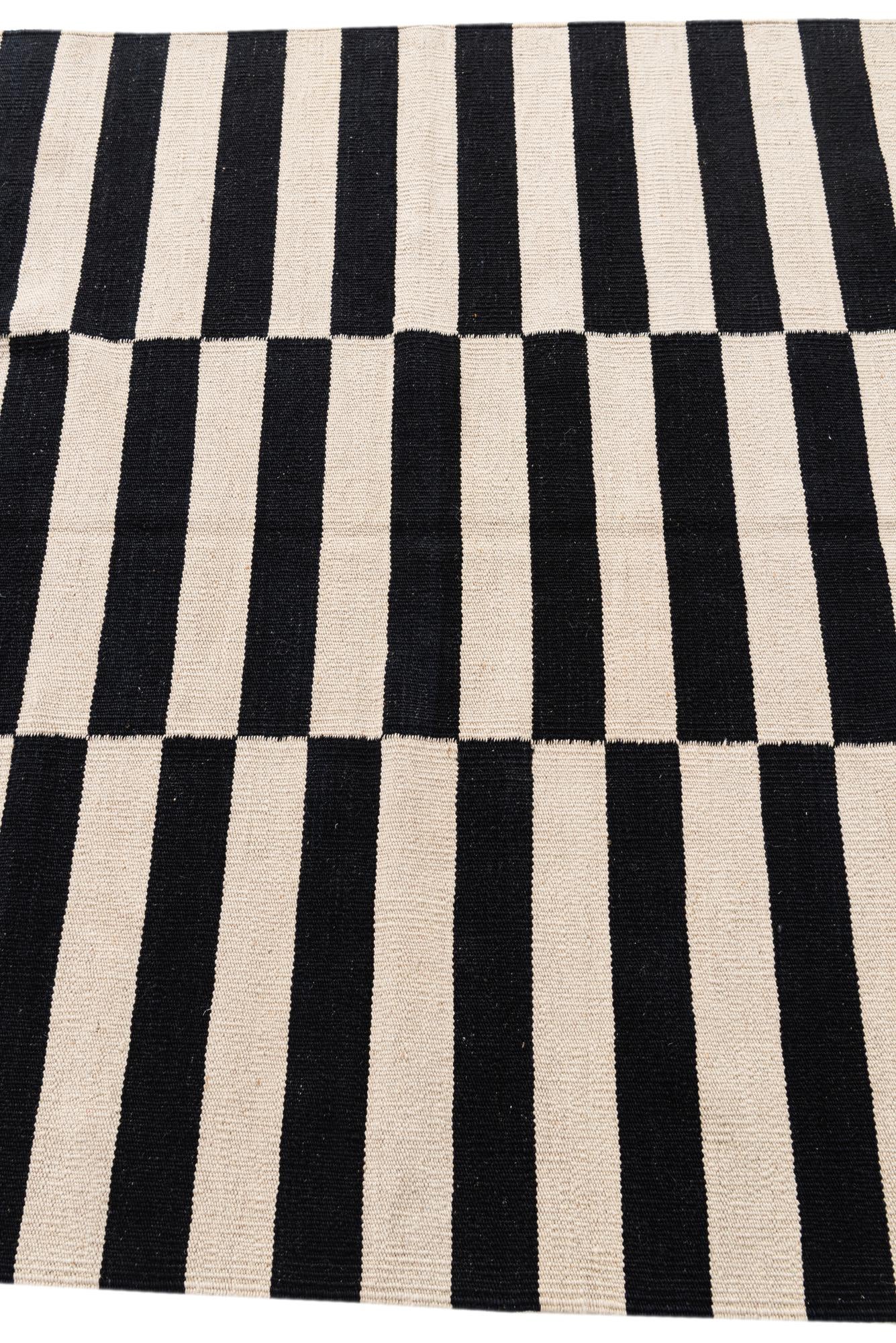 4' 1 x 5' 10 Hand Woven Kilim Modern Wool Rug