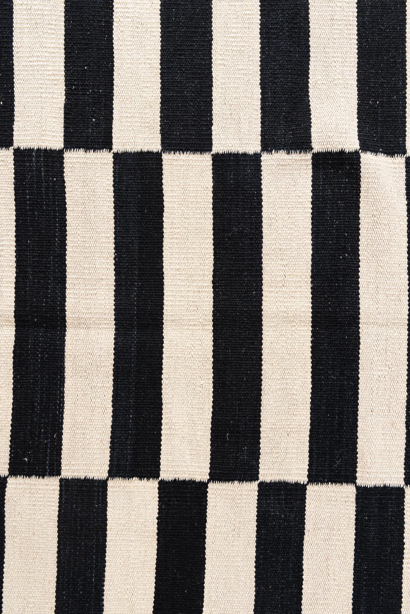 4' 1 x 5' 10 Hand Woven Kilim Modern Wool Rug