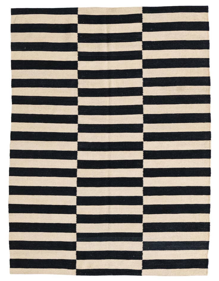 Detail image of 4' 1 x 5' 10 Hand Woven Kilim Modern Wool Rug