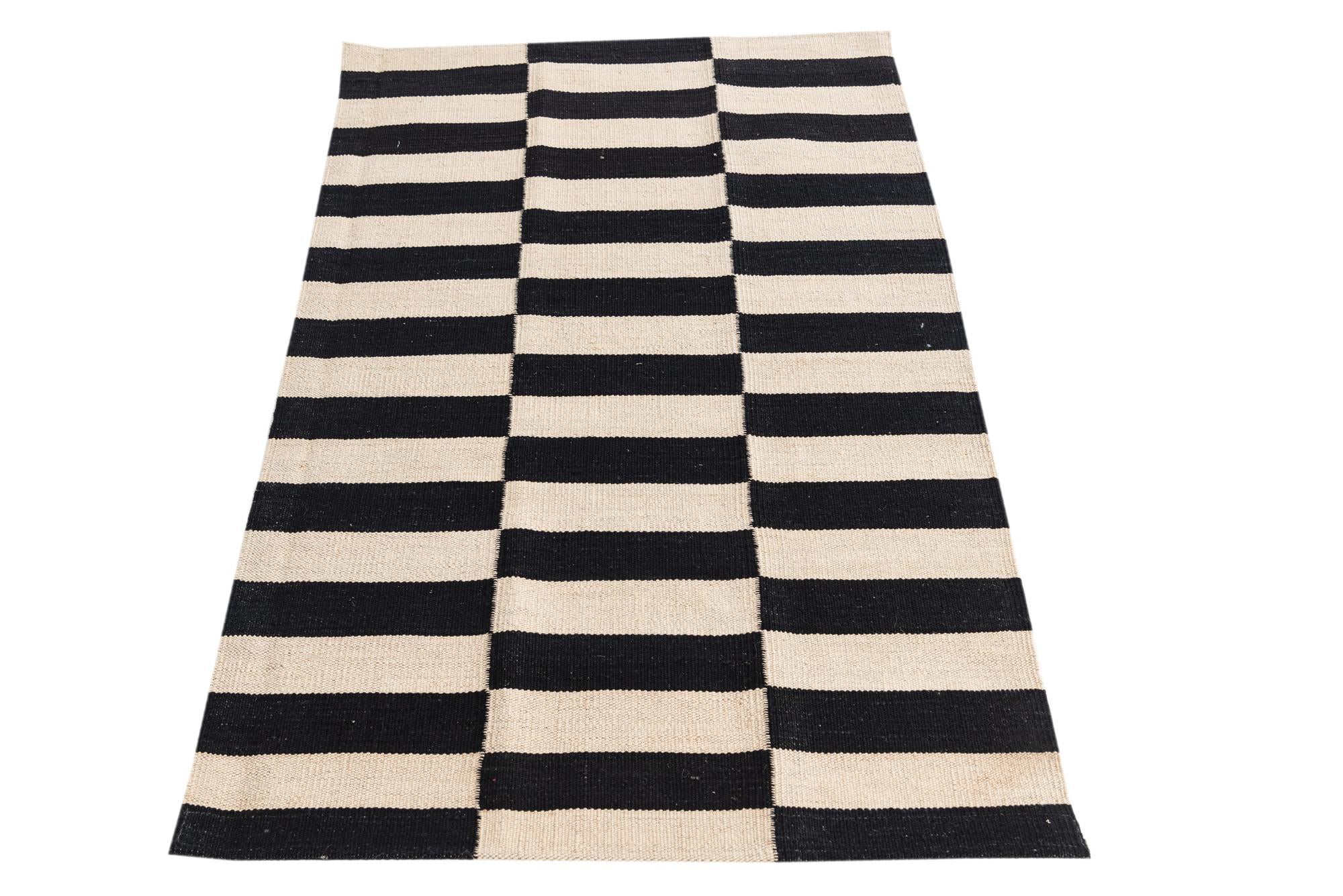 2' 7 x 4' Hand Woven Kilim Modern Wool Rug