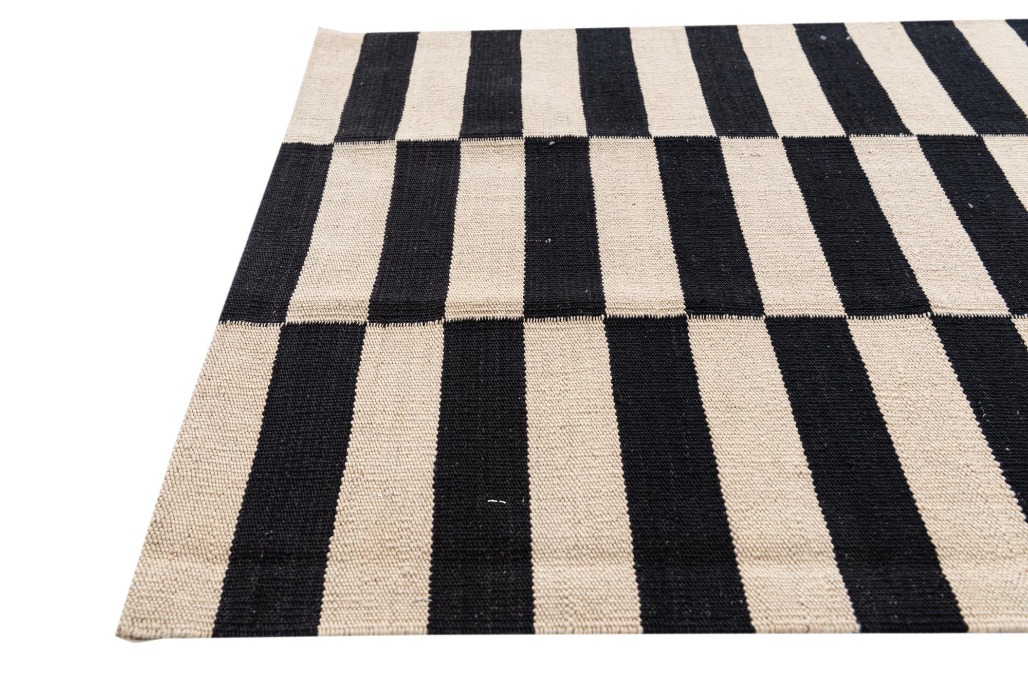 2' 7 x 4' Hand Woven Kilim Modern Wool Rug