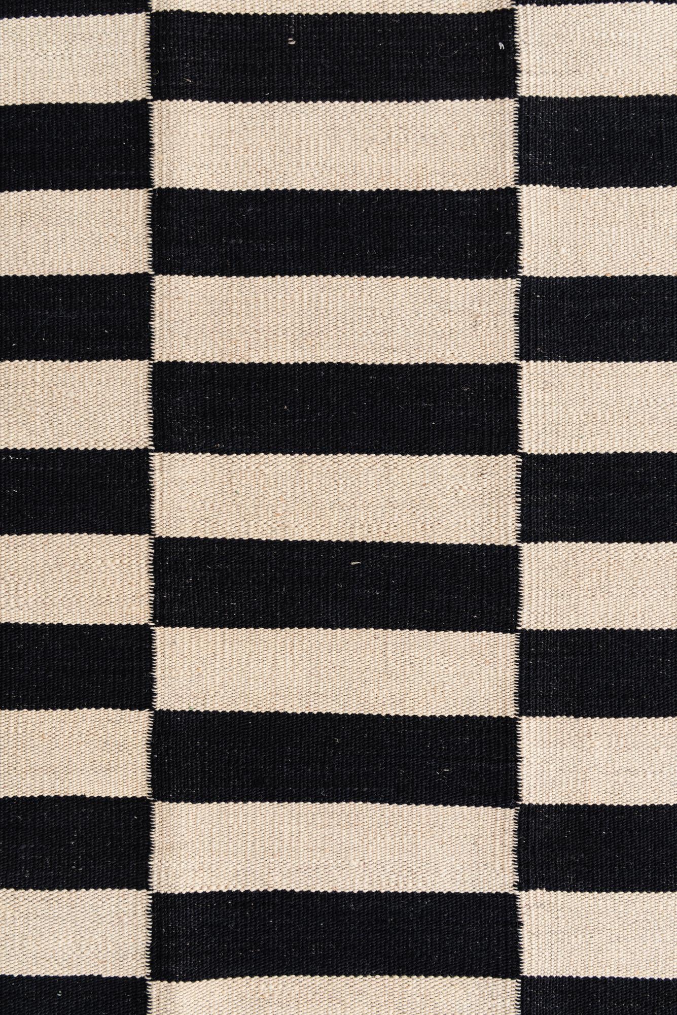 2' 7 x 4' Hand Woven Kilim Modern Wool Rug