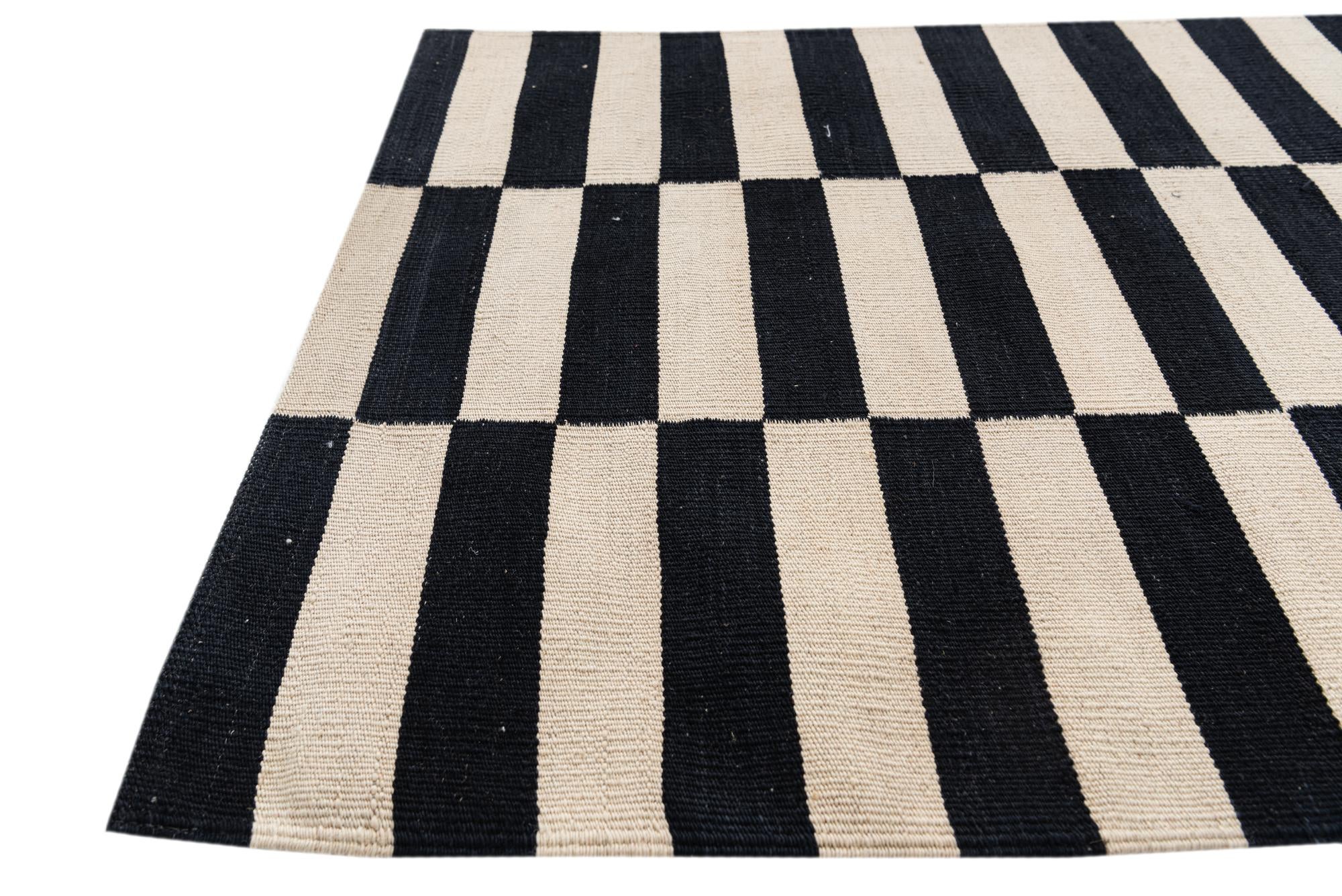 2' 8 x 4' Hand Woven Kilim Modern Wool Rug
