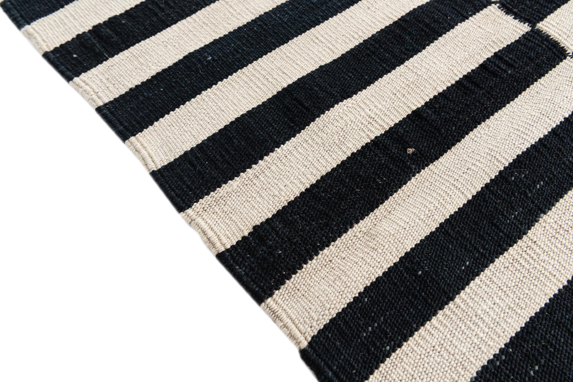 5' 2 x 6' 2 Hand Woven Kilim Modern Wool Rug