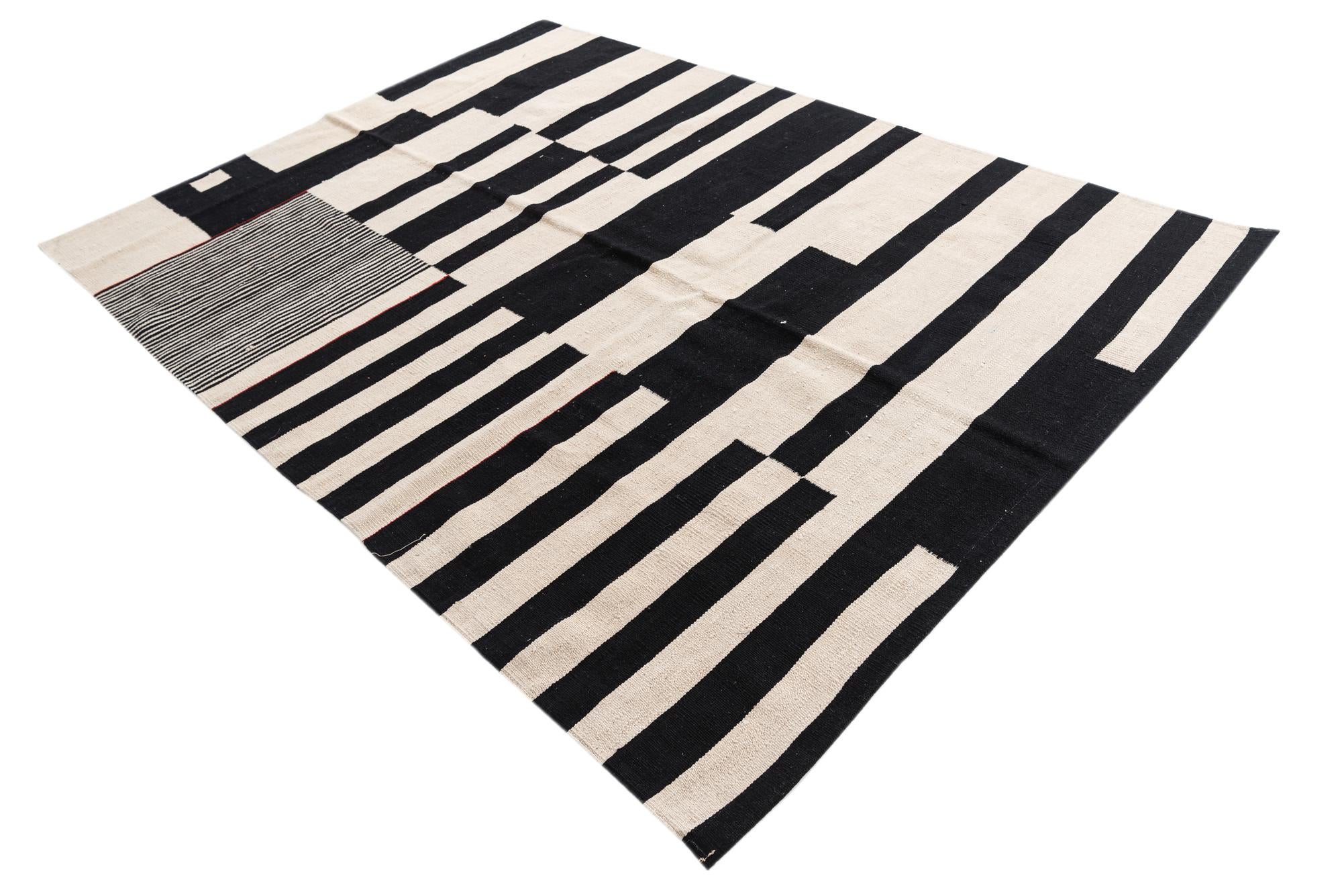 5' 8 x 7' 7 Hand Woven Kilim Modern Wool Rug