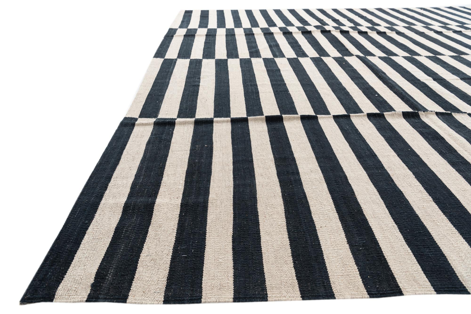 8' 6 x 11' 2 Hand Woven Kilim Modern Wool Rug