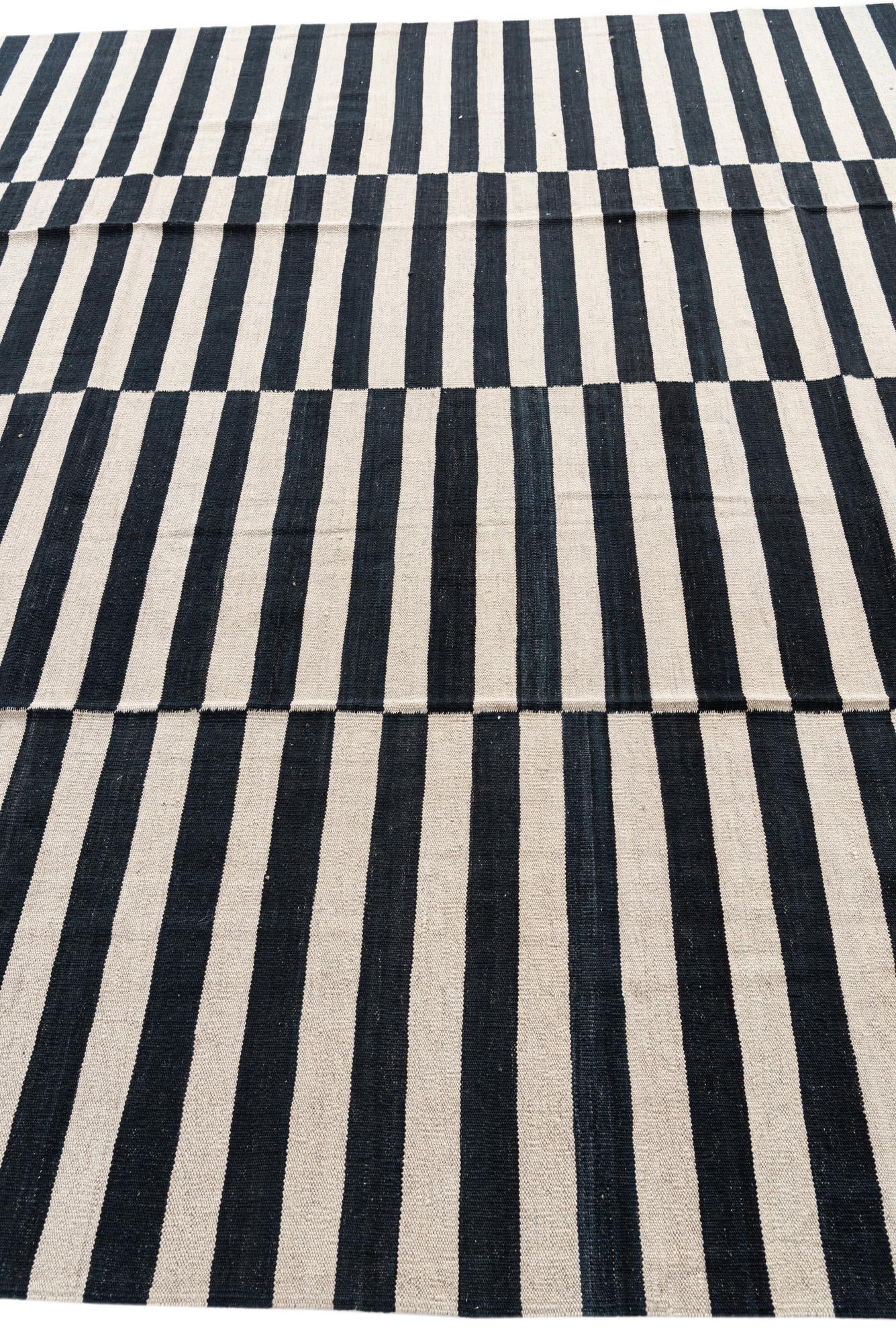 8' 6 x 11' 2 Hand Woven Kilim Modern Wool Rug