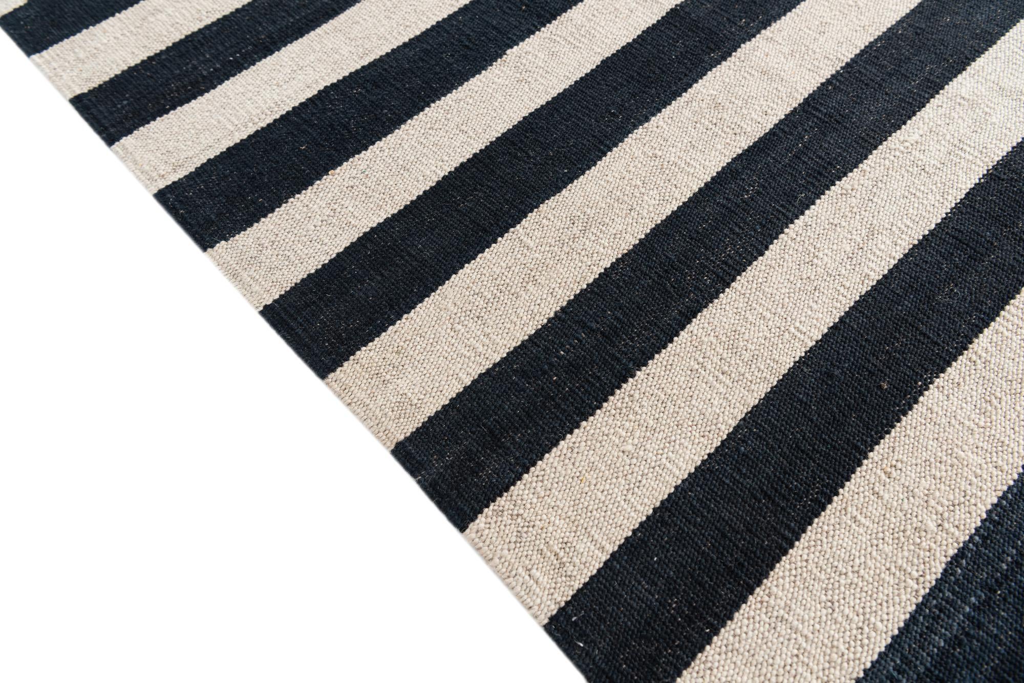 8' 6 x 11' 2 Hand Woven Kilim Modern Wool Rug