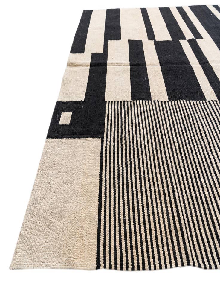 Detail image of 5' 7 x 7' 10  Hand Woven Kilim Modern Wool Rug