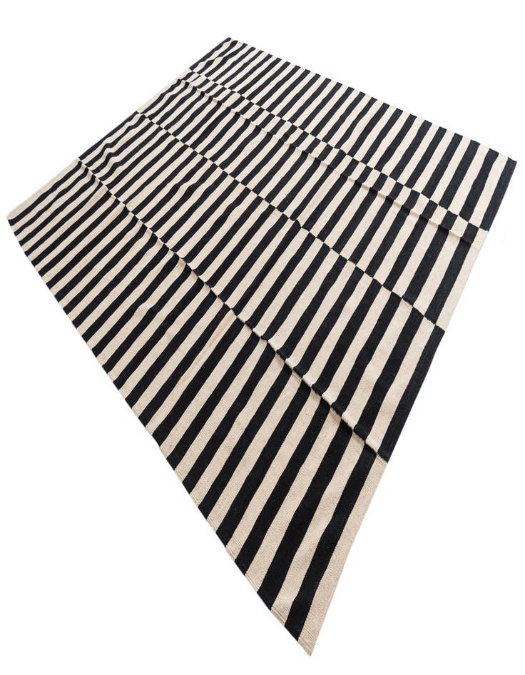 Detail image of 8' 2 x 9' 7  Hand Woven Kilim Modern Wool Rug