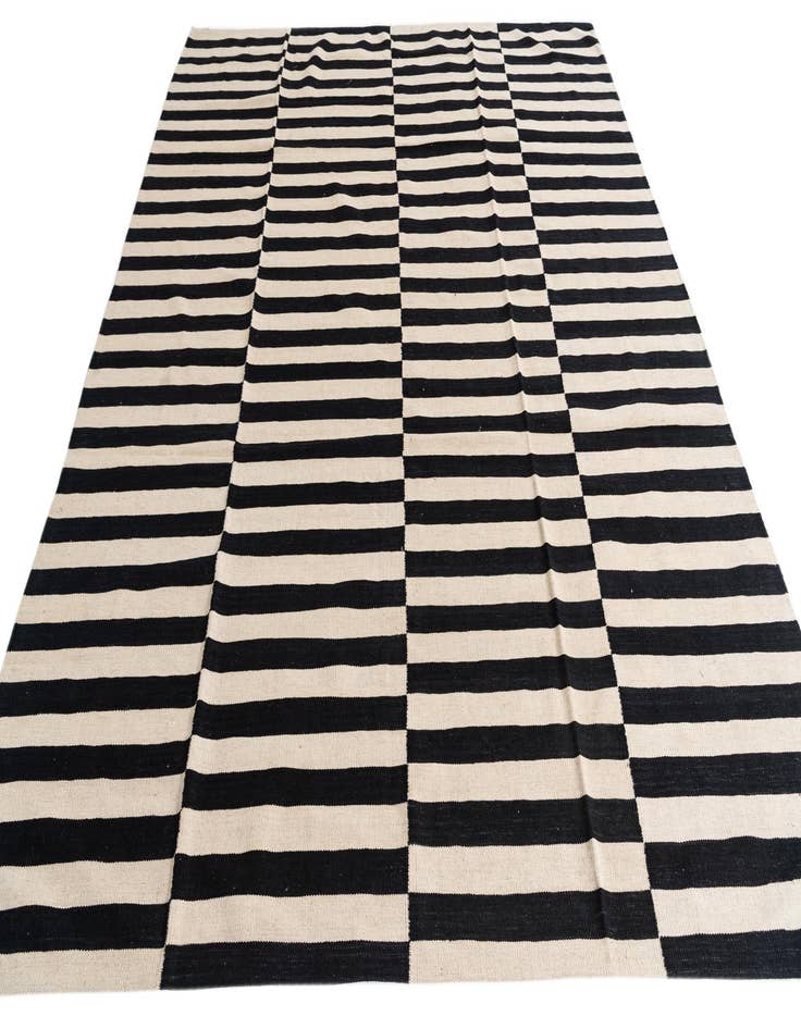 Detail image of 8' 2 x 9' 7  Hand Woven Kilim Modern Wool Rug