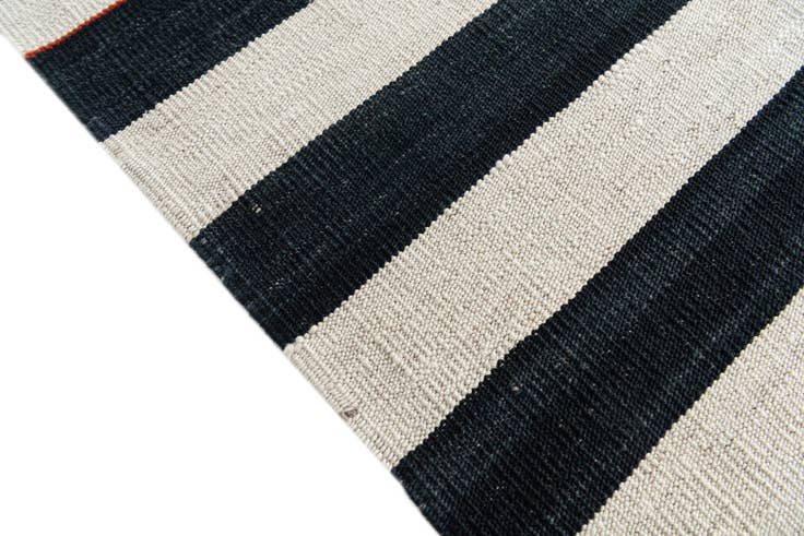 Detail image of 8' 7 x 9' 6 Hand Woven Kilim Modern Wool Rug