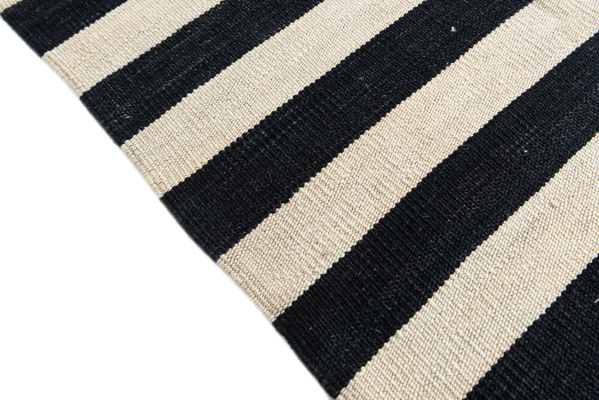 5' 7 x 7' 10 Hand Woven Kilim Modern Wool Rug