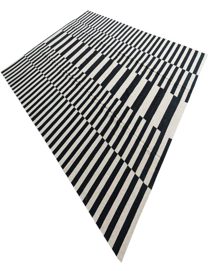 Detail image of 10' 1 x 13'  Hand Woven Kilim Modern Wool Rug