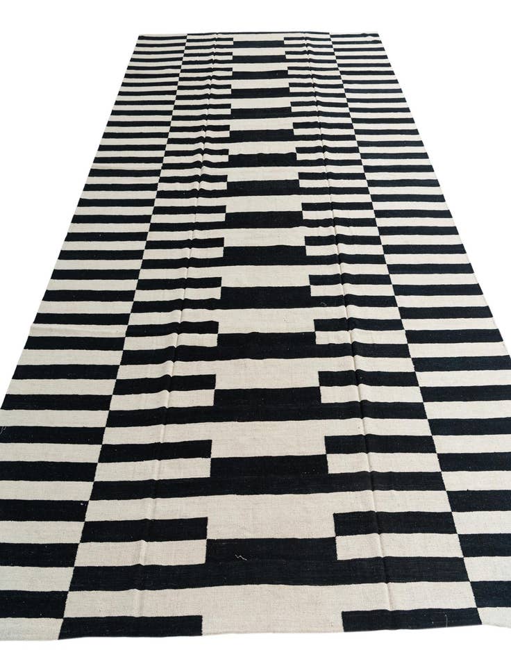 Detail image of 10' 1 x 13'  Hand Woven Kilim Modern Wool Rug