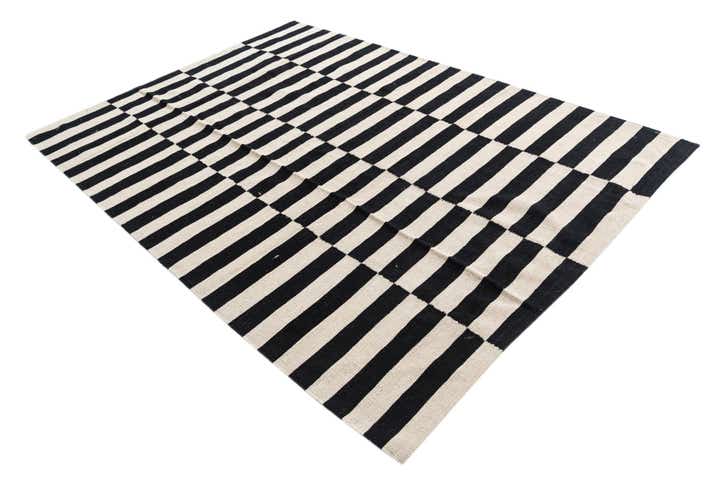 5' 8 x 7' 10 Hand Woven Kilim Modern Wool Rug