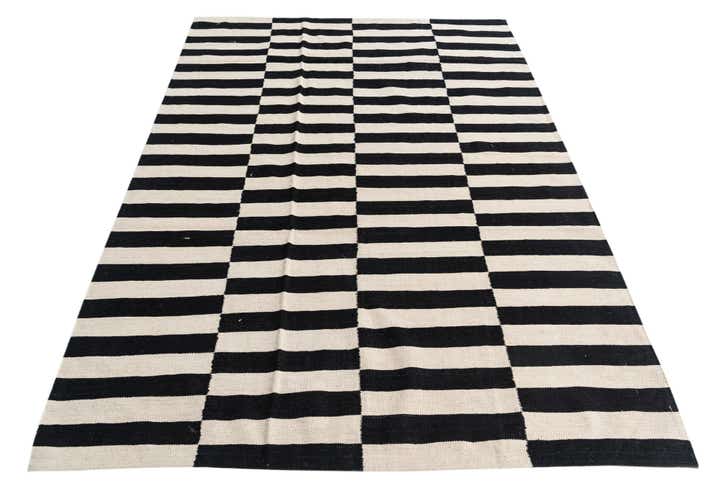 5' 8 x 7' 10 Hand Woven Kilim Modern Wool Rug